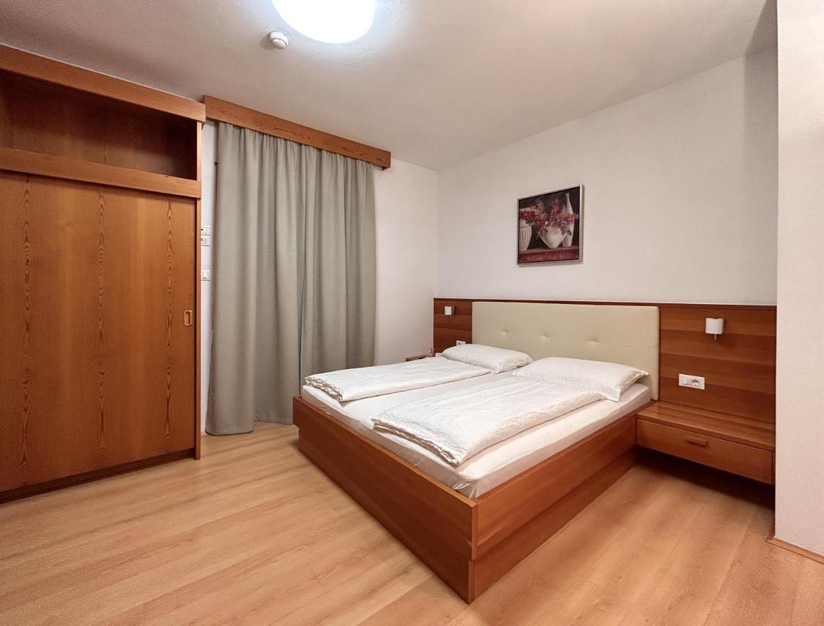 Roter Adler Hotel Caldaro Eksteriør billede