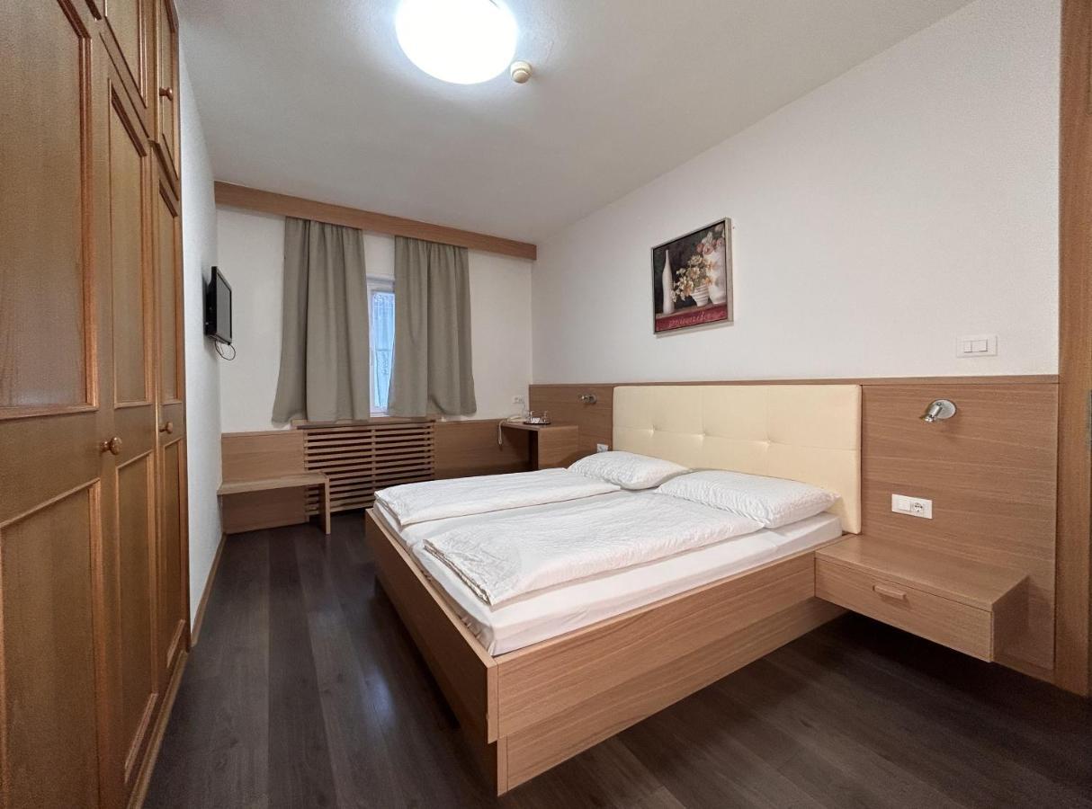 Roter Adler Hotel Caldaro Eksteriør billede